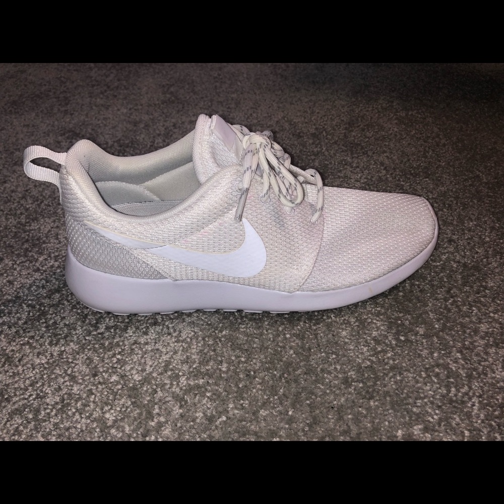 NIKE ROSHE - Picture 4 of 4